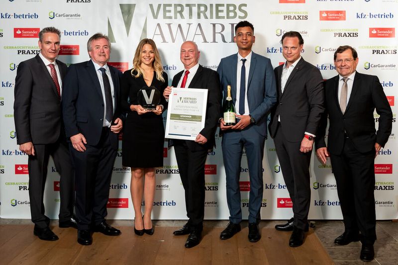 Und für das beste Händlermarkenkonzept wurde das Autohaus Fricke aus Salzkotten ausgezeichnet. (Bild: Stefan Bausewein)