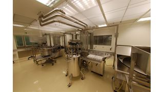 Bei der keimfreie Produktion von Augentropfen nutzt Excelvision auf eine Lösung von Bünder + Schmitt.  (Bild: Bünder + Schmitt)