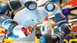 Für die Gewindemontage bei CEJN kommen die verschiedenen Greiferhände des Yumi stets passend aus dem 3D-Druck.  (Bild: Jonas Bilberg)