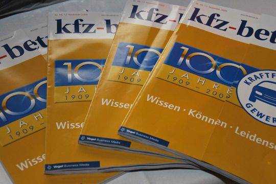 Immer eine gute Quelle: Jubiläumsheft des »kfz-betrieb« zum 100-jährigen Bestehen des Verbandes. (Heft bestellen) (Archiv: Vogel Business Media)