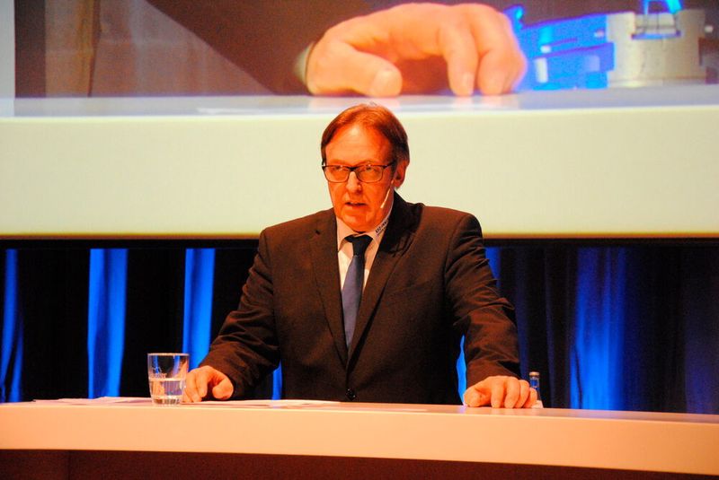 Torsten Treiber, Obermeister der Kfz-Innung Region Stuttgart: „Das Auto hat einen festen Platz in der Mobilität der Menschen. Unsere Kfz-Betriebe haben eine Schlüsselstellung, wenn es darum geht, diese Mobilität zu garantieren.“ (Christoph Baeuchle/»kfz-betrieb«)