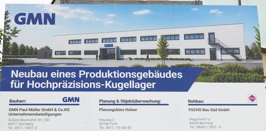 Das Spezialgebäude mit einer Bruttogeschossfläche von rund 8650 Quadratmetern ist speziell für die Herstellung hochgenauer GMN-Hochpräzisionskugellager ausgelegt.(Bild:  Lutz Wolf, GMN)