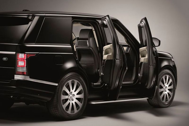 Auch Jaguar Land Rover weiß: Luxusautos lassen sich noch luxuriöser machen. (Jaguar Land Rover)