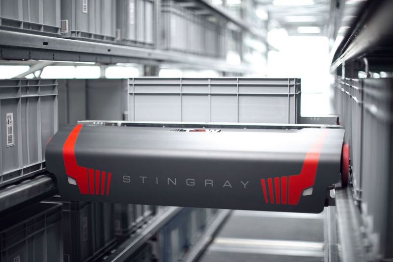 Das ist die neueste Version des Stingray-Shuttles der TGW Logistics Group aus Österreich. Wie der Hersteller betont, ist es derzeit weltweit das leistungsfähigste System seiner Art. Hier erfahren Sie noch mehr dazu ...