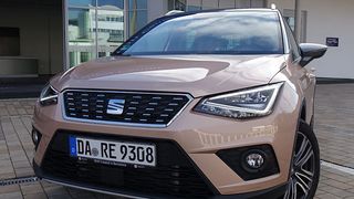 Seat schickt mit dem Arona den Vorreiter des A0-Segments für den Volkswagen-Konzern ins Rennen der kleinen SUVs.  (Bild: Jens Scheiner)