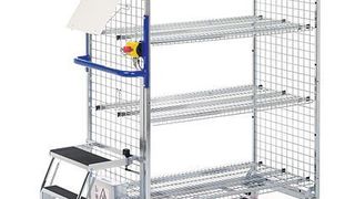 In das fünfte Rad unterhalb der Wagenmitte ist ein Elektromotor integriert, der den Transport schwerer Lasten vereinfacht.  Bild: Wanzl (Archiv: Vogel Business Media)