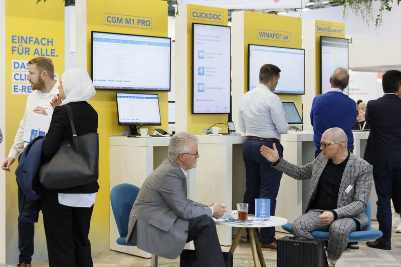 Messerundgang Halle 12 (Messe Düsseldorf, Constanze Tillmann)