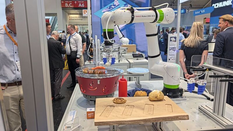 Fingergreifer statt Grillzange bei Schunk. (Bild: Ralf Steck)