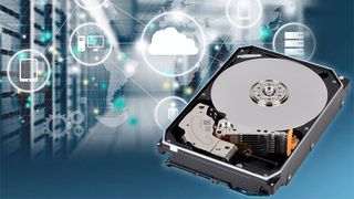 „In den riesigen Infrastrukturen von Cloud-Anbietern sind Festplatten das Speichermedium der Wahl und werden das auf absehbare Zeit auch bleiben“, so Rainer W. Kaese von Toshiba. (Bild: Toshiba Electronics Europe GmbH)