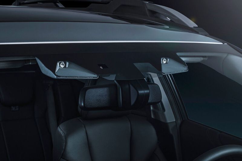Für aktive Fahrzeugsicherheit sorgt unter anderem das sogenannte Eyesight-System, das mit einer Stereokamera den Bereich vor dem Fahrzeug überwacht. (Subaru)