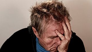 Men are less eager and likely to share negative information than women. (Source: free licensed)