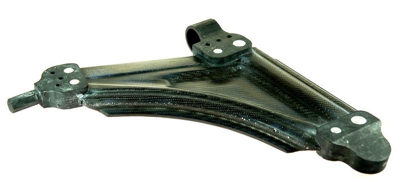 Prototyp eines Faserverbundquerlenkers. (Bild: Fraunhofer LBF)