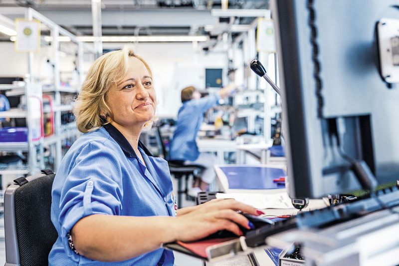 Blick in das Maxon-Werk in Sexau. (Philipp Schmidli / Maxon)