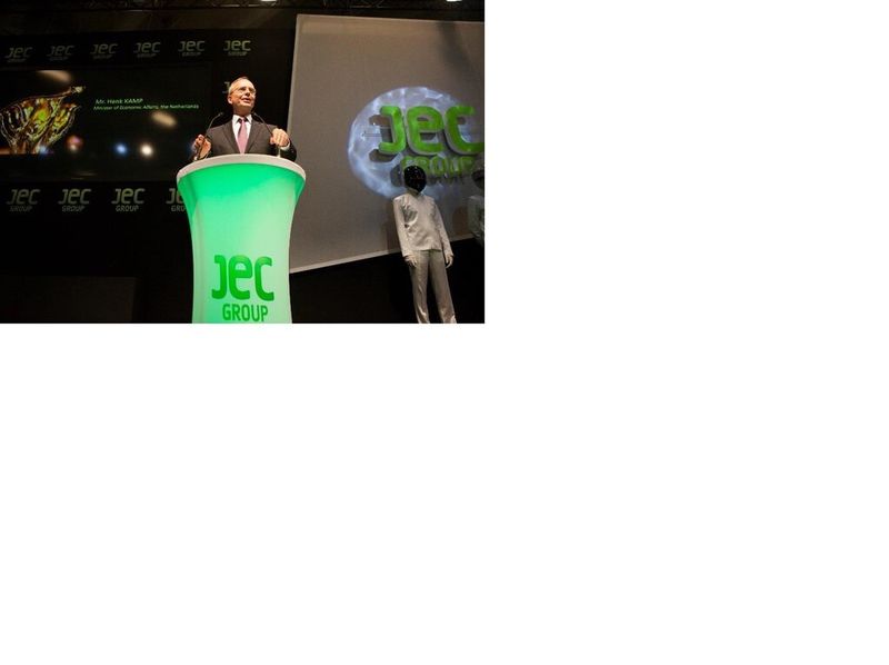 Hochkarätige JEC-Gäste	 Der niederländische Wirtschaftsminister Henk Kamp bei seiner Rede im Rahmen der JEC-Eröffnungsfeier. (Bild: JEC Group)