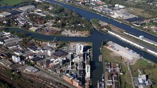 Vogelblick auf den BASF-Standort in Minden. (Bild: Edwin Dodd / BASF)