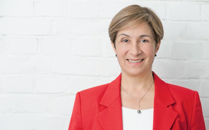 Herna Munoz-Galeano wollte als Kind schon wissen, wie die Stimmen aus dem Radio kommen. (HMG Systems Engineering (Ricarda Hager))