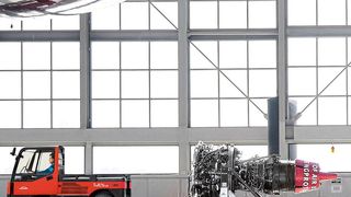 Linde Material Handling verfügt eigenen Angaben zufolge über das größte Angebot von Geräten mit Brennstoffzellen-Antrieb – jetzt kommt der neue Schlepper P250 hinzu. (Linde Material Handling)