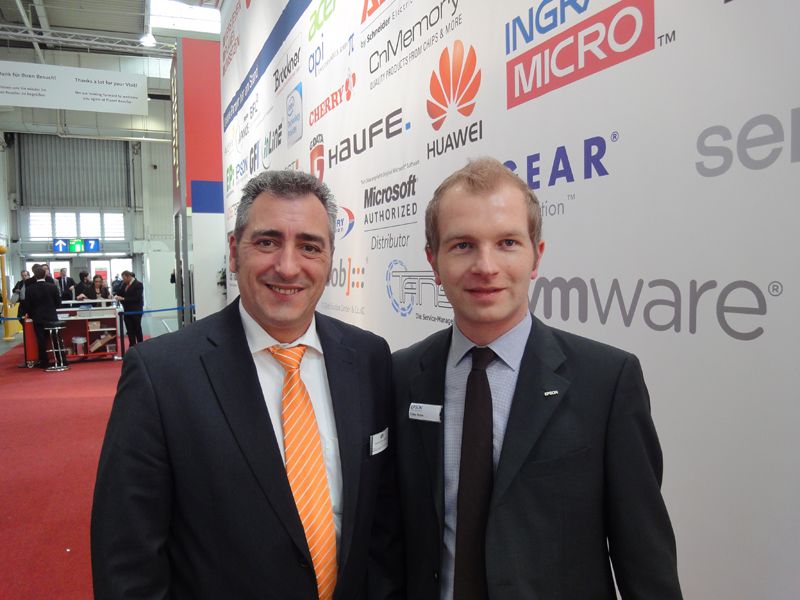 Macario López Monrobé, GFI, und Volker Rotter, Epson (Archiv: Vogel Business Media)