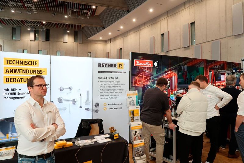 Impressionen von der Verbindungstechnikmesse Schraubtec am 16. April in der Stuttgarter Carl-Benz-Arena ... (Bild: P. Königsreuther)