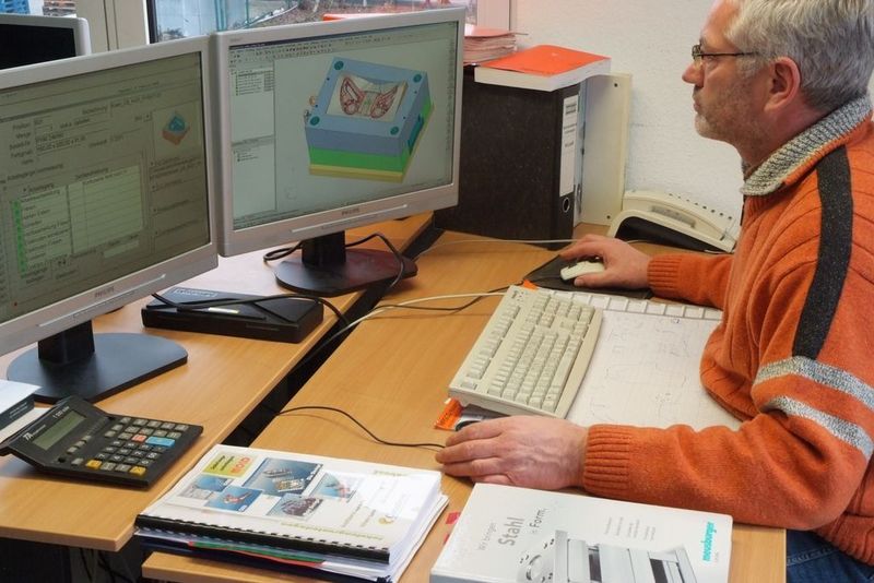 Immer fit bleiben: Intensivschulungen machten die Konstrukteure bei Pakulla in kürzester Zeit fit für CimatronE. (Archiv: Vogel Business Media)