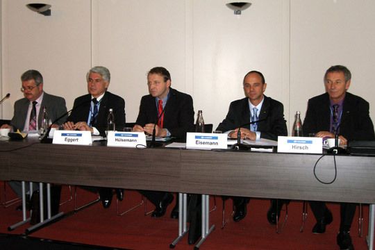 Der Vorstand wurde im Amt bestätigt. Von links: Peter Schumann, Manfred Eggert, Christian Hülsemann, Peter Eisemann und Reinhard Hirsch. (Archiv: Vogel Business Media)