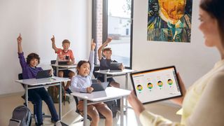 Die Samung-Geräte und die Classroom-Management-App werden automatisch konfiguriert, sodass der Unterricht direkt losgehen kann. (Samsung)