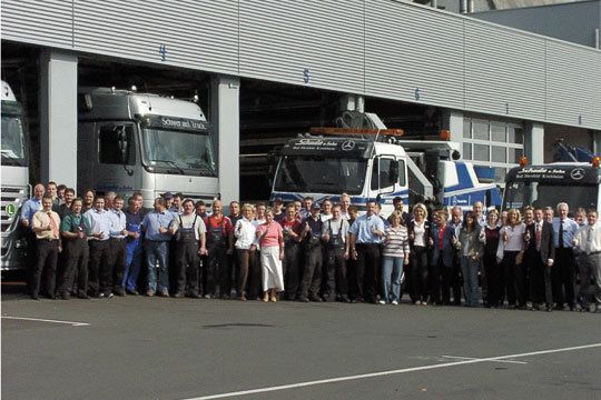 Im Mitarbeiterstab von Schade und Sohn ist für nahezu jeden Servicefall mindestens ein Spezialist vorhanden. (Archiv: Vogel Business Media)