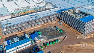 Nach einem erfolgreichen Jahr 2017 plant Leoni weitere Investitionen. Fünf Prozent vom Umsatz sollen 2018 in den Ausbau des Geschäfts investiert werden. (Leoni AG)