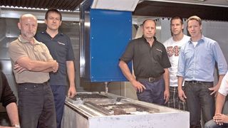 Das Team der Mikromat-Technologieentwicklung stellt sein Know-how den Kunden bei der Produktentwicklung zur Verfügung. (Bild: Mikromat)