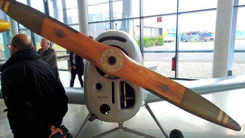 Der Bücker Student hat eine Länge von 7,25 m, eine Spannweite von 11,50 m und weist eine Höchstgeschwindigkeit von 170 km/h auf. (S.Häuslein/konstruktionspraxis)