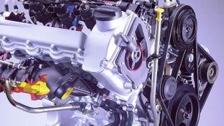 Lang erforscht, entwickelt, verbessert: der Verbrennungsmotor. Doch die Zeit für die Technologie scheint weltweit abzulaufen. (Daimler)