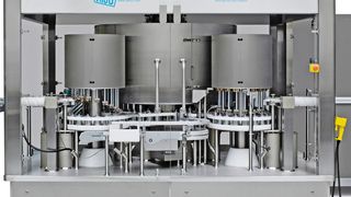 In der Anlage können bis zu 600 Fertigspritzen pro Minute geprüft werden. (Bild: Wilco)