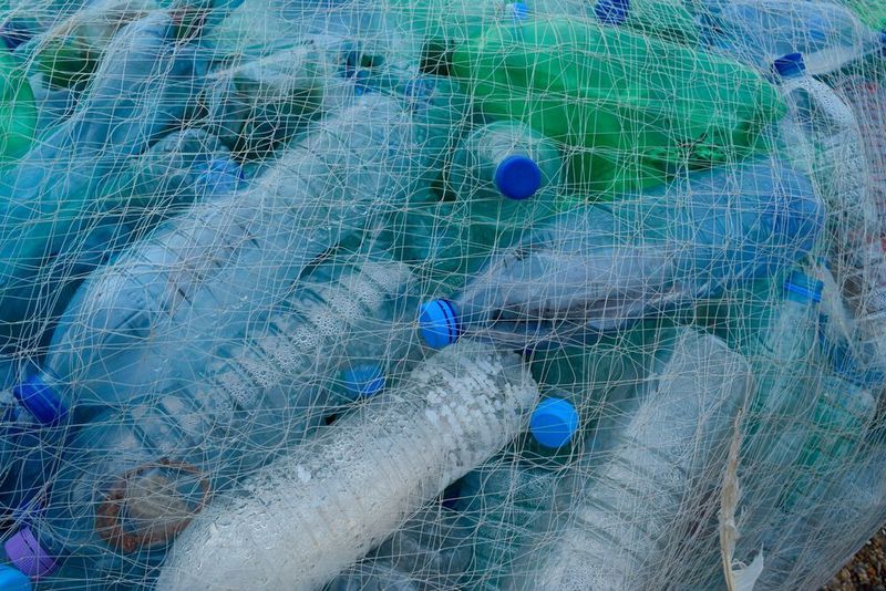 Laut PlasticsEurope entstehen in Europa jährlich 29 Millionen Tonnen Kunststoffmüll. Nur 9,4 Millionen Tonnen davon werden recycelt. (gemeinfrei)