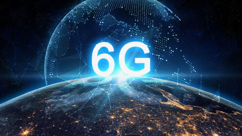 Schnell einsatzbereit, günstig im Aufbau, sicher im Betrieb und zudem flexibel: Mit der sechsten Generation Mobilfunk sollen Unternehmen noch einfacher eigene Campus-Netzwerke zur Steuerung von Maschinen und Anlagen aufspannen können. 
