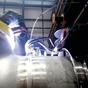 Die Orbitalschweißtechnik punktet auch im Öl- und Gassektor, wie Polysoude betont. Lecks durch mangehaft ausgeführte Schweißnähte könnten damit verhindert werden.