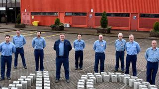 Nicht wenige Mitarbeiter im Werk Südwales feiern wie YUASA ihr vierzigstes Betriebsjubiläum. (YUASA)