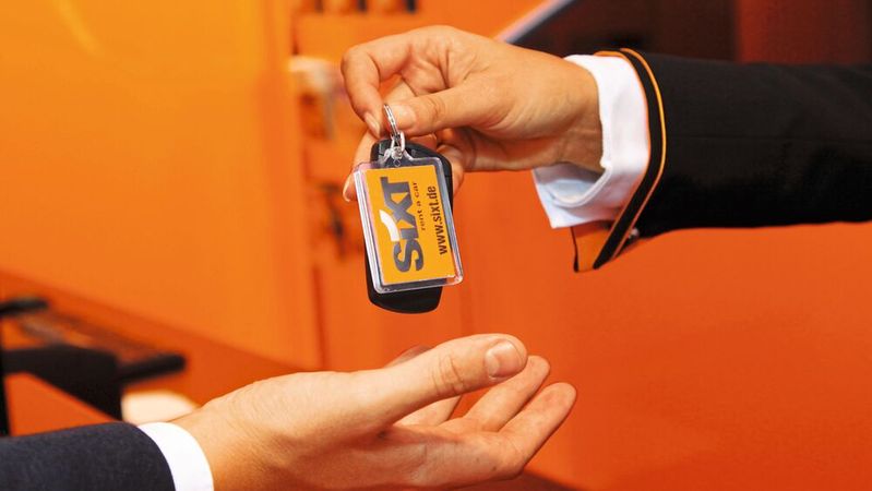 Beim Vermieter Sixt ist das Geschäft zuletzt besser gelaufen als erwartet – auch wegen günstiger Einkaufpreise für Neuwagen.(Bild:  Sixt)