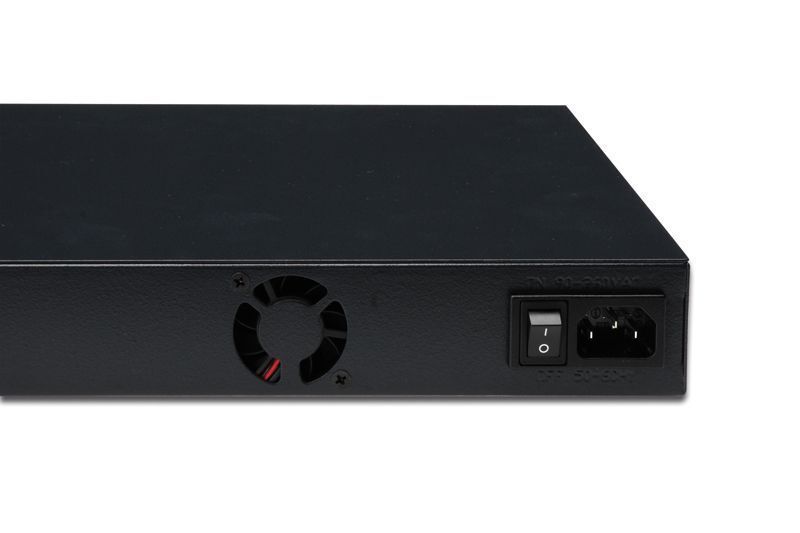 Die Rückseite des 16-Port-PoE-Switches Digitus DN-95312 (Archiv: Vogel Business Media)