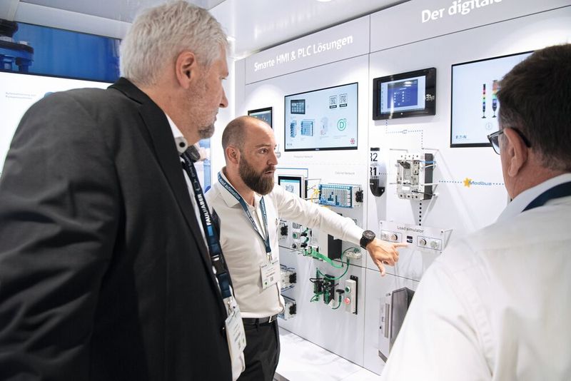 Die «maintenance Schweiz 2024» und die «all about automation» präsentieren vom 28. bis 29. August 2024 in Zürich Zukunftstechnologien, die die Bereiche industrielle Instandhaltung mit Industrieautomation, Robotik und Digitalisierung zusammenbringen.  (Bild: Easyfairs/Susanne Seiler)