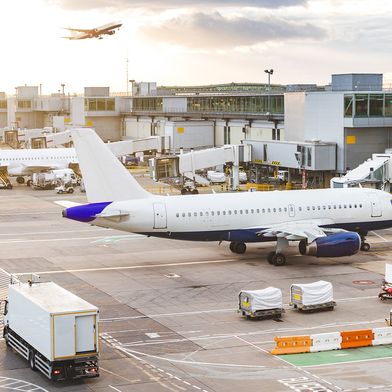 Economic report on Germany as an aviation location: connectivity, competitive conditions, climate impacts and development. (Source: william87—stock.adobe.com)