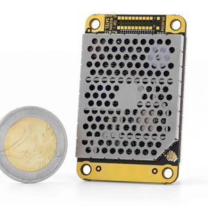 Mit seinen kompakten Maßen 56 x 36 x 6 mm ist das TR4 der kleinste UHF-Transceiver seiner Klasse und lässt sich leicht integrieren.