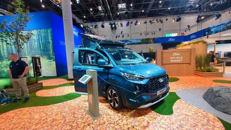 So gibt es den Nugget künftig auch als Plug-in-Hybrid-Variante. Preislich wird er bei 81.455,50 Euro starten. (Bild: Mauritz – VCG)