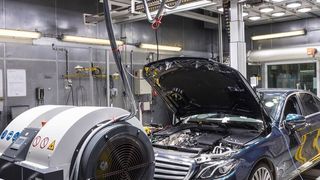 WLTP soll dabei helfen, dass die Ausweisung der Abgas- und Verbrauchswerte von Fahrzeugen realitätsnäher wird. (Daimler)