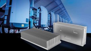 "Skived Fin"-Kühlkörper von CTX ermöglichen es, dass Wechselrichter hohe Umwandlungswirkungsgrade erzielen. (Bild: CTX Thermal Solutions, stock.adobe.com, romaset)