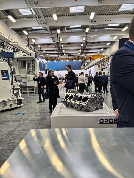 Grob zeigt auf seiner bislang größten Hausmesse 2025 technologische Highlights auf über 6.000 Quadratmetern. (Bild: VCG/Sonnenberg)