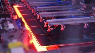 Am Standort Jinan hat Aiko eine kohlenstofffreie intelligente Fabrik zur Produktion von PV-Modulen aufgebaut.  (Bild: Aiko)