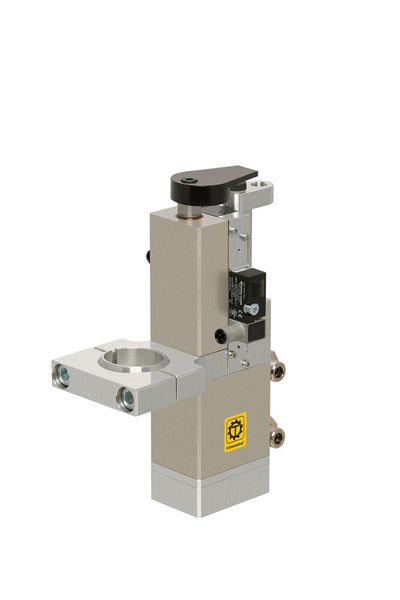 Der neue Schwenk- und Zentrierspanner SCP 40 von Tünkers verbindet zwei Aufgaben: Zum einen das Positionieren und zum anderen das Spannen von Bauteilen an Greifern.  (Bild: Tünkers GmbH)