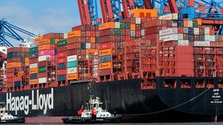 Hapag-Lloyd-Containerschiffe sind keine seltenheit am HHLA-Containerterminal. (HHLA)
