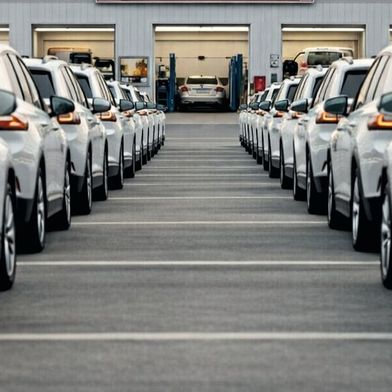 Das Management größerer Fuhrparks gelingt nur mit entsprechenden digitalen Tools. VW GIS liefert dafür die Datengrundlage. (Bild: KI-generiert)