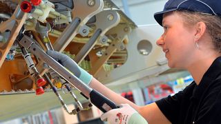 Flugzeugmontage bei Airbus: Imperial Logistics stellt sicher, dass immer das passende Werkzeug am Montageort zur Verfügung steht. (Airbus)